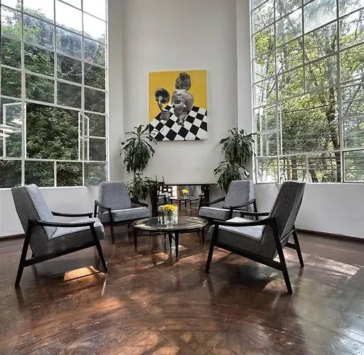 Deco House With Park View Rooftop *