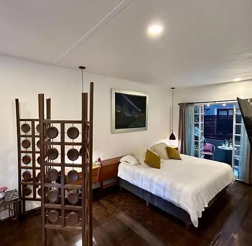Deco House With Park View Rooftop Villa *