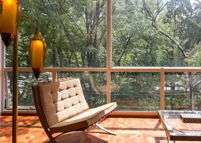 Deco House With Park View Rooftop