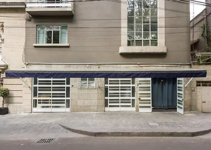 Deco House With Park View Rooftop Mexico City